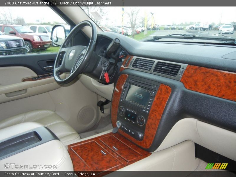 Black / Ebony/Light Cashmere 2008 Chevrolet Avalanche LTZ