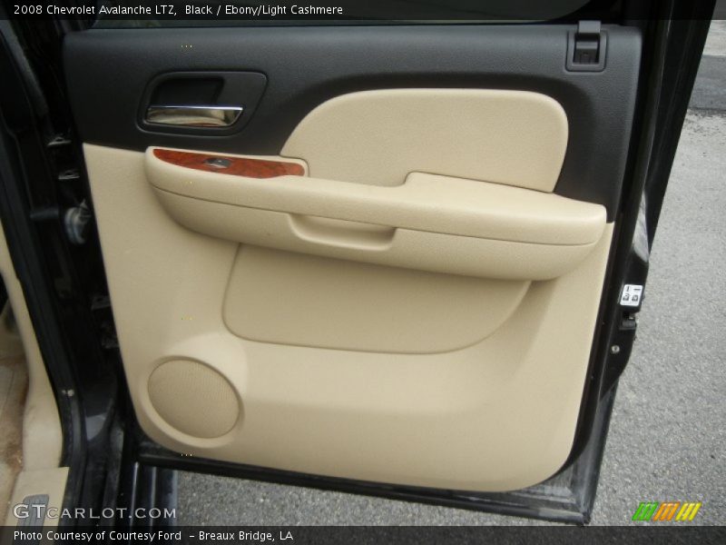Black / Ebony/Light Cashmere 2008 Chevrolet Avalanche LTZ