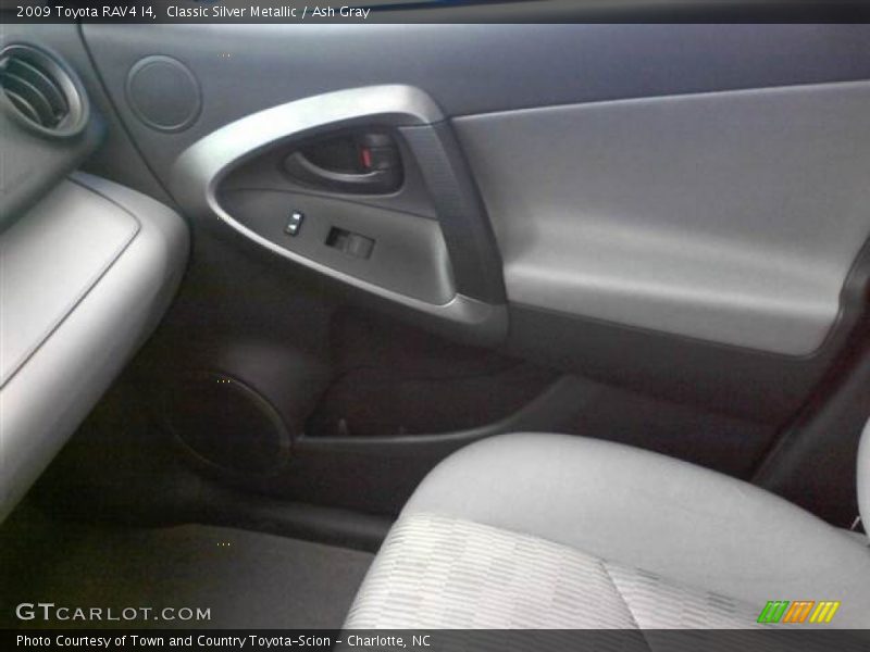 Classic Silver Metallic / Ash Gray 2009 Toyota RAV4 I4