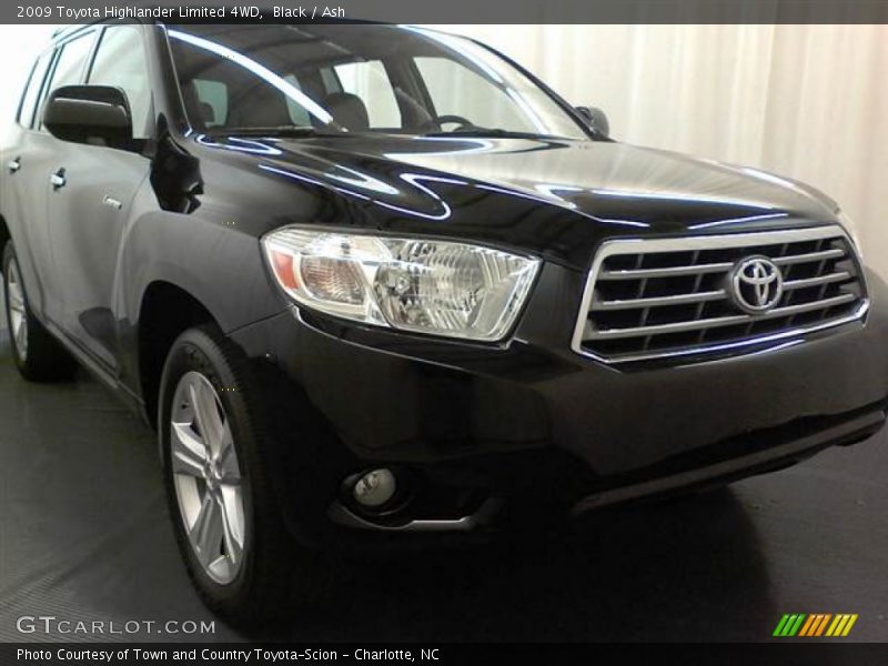 Black / Ash 2009 Toyota Highlander Limited 4WD