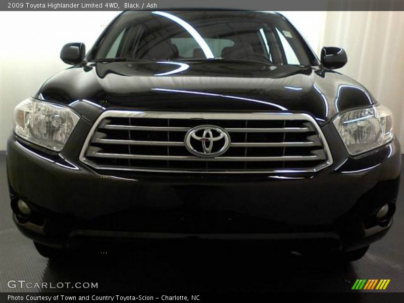 Black / Ash 2009 Toyota Highlander Limited 4WD