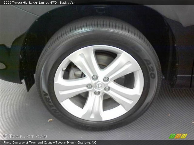 Black / Ash 2009 Toyota Highlander Limited 4WD