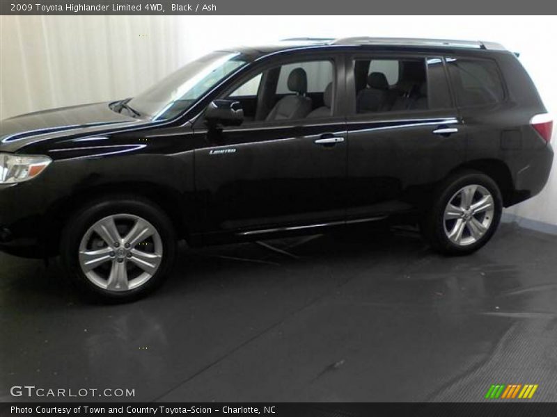 Black / Ash 2009 Toyota Highlander Limited 4WD