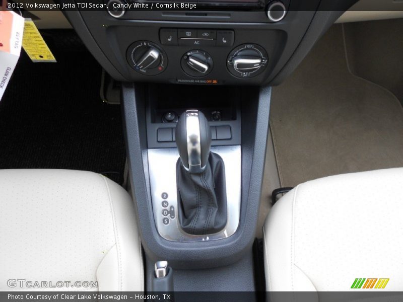 Candy White / Cornsilk Beige 2012 Volkswagen Jetta TDI Sedan