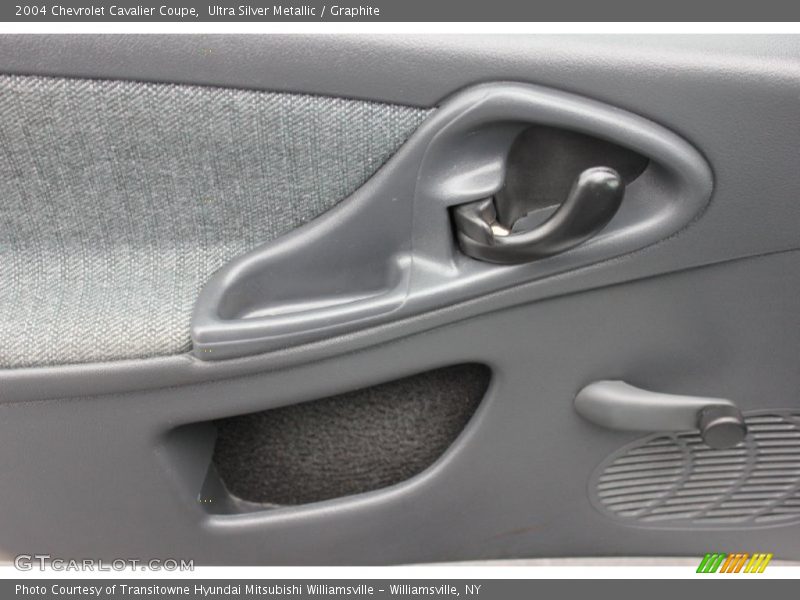 Ultra Silver Metallic / Graphite 2004 Chevrolet Cavalier Coupe