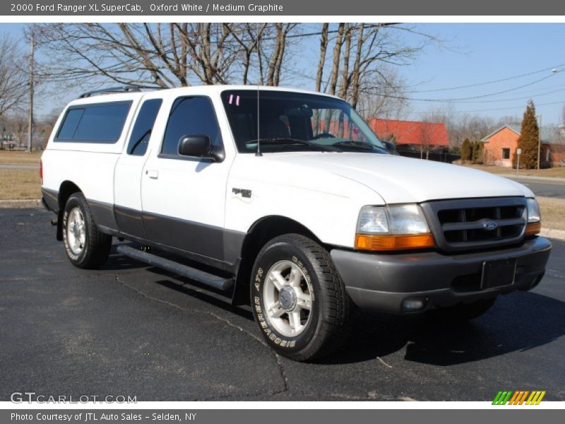 Front 3/4 View of 2000 Ranger XL SuperCab
