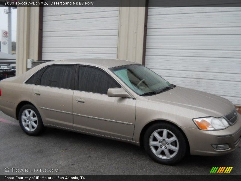 Desert Sand Mica / Ivory 2000 Toyota Avalon XLS