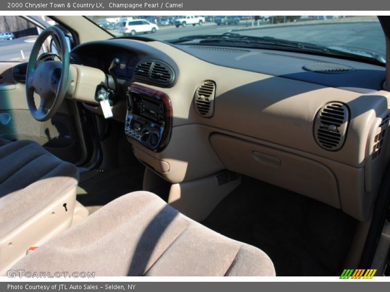 Champagne Pearl / Camel 2000 Chrysler Town & Country LX