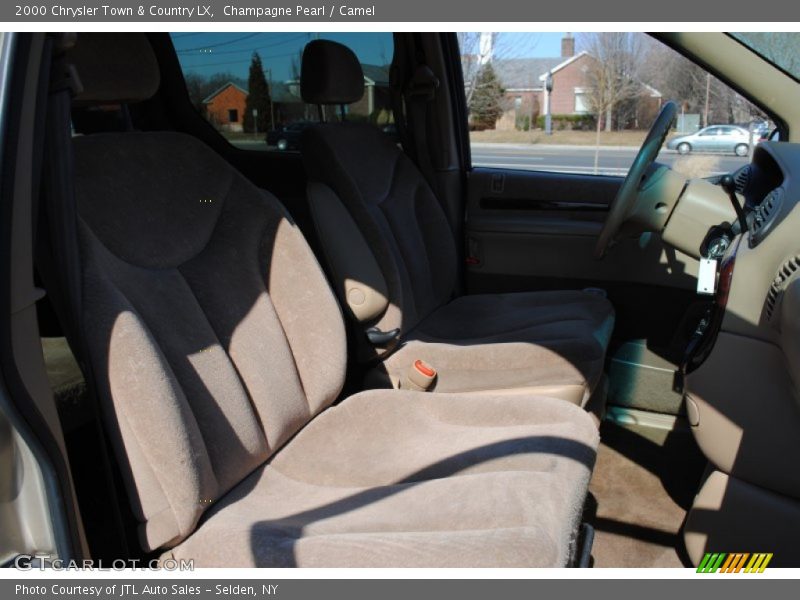 Champagne Pearl / Camel 2000 Chrysler Town & Country LX
