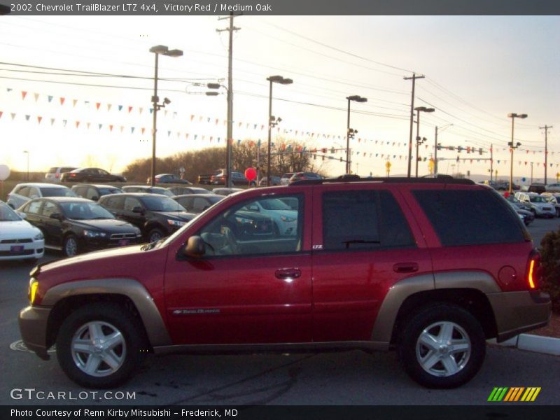 Victory Red / Medium Oak 2002 Chevrolet TrailBlazer LTZ 4x4