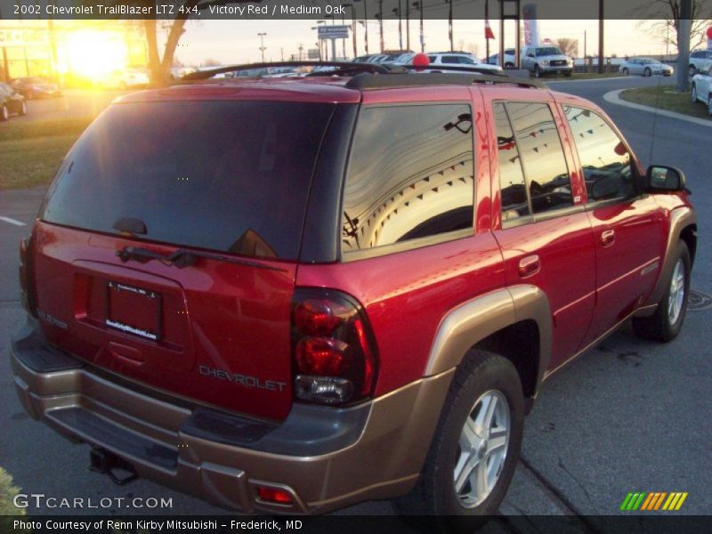 Victory Red / Medium Oak 2002 Chevrolet TrailBlazer LTZ 4x4