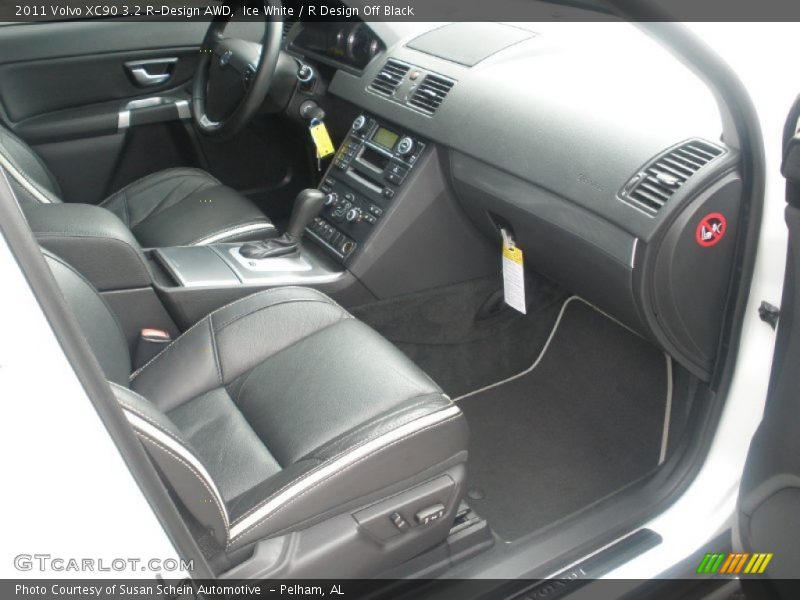  2011 XC90 3.2 R-Design AWD R Design Off Black Interior
