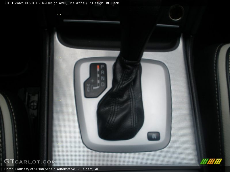 Ice White / R Design Off Black 2011 Volvo XC90 3.2 R-Design AWD