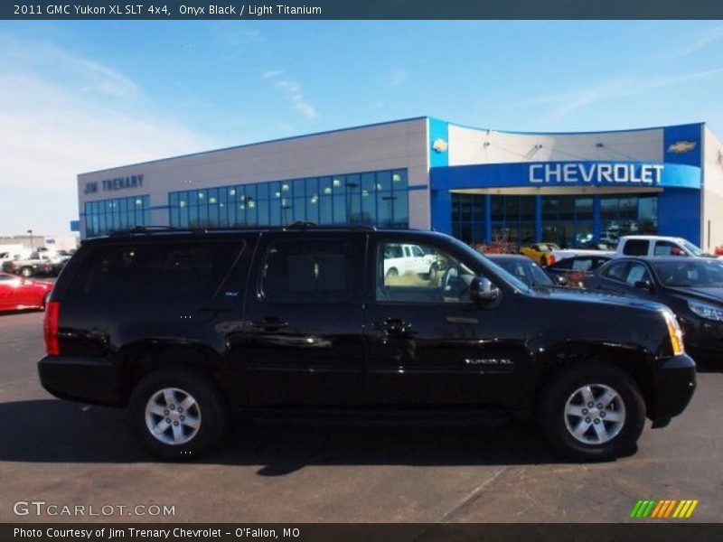 Onyx Black / Light Titanium 2011 GMC Yukon XL SLT 4x4