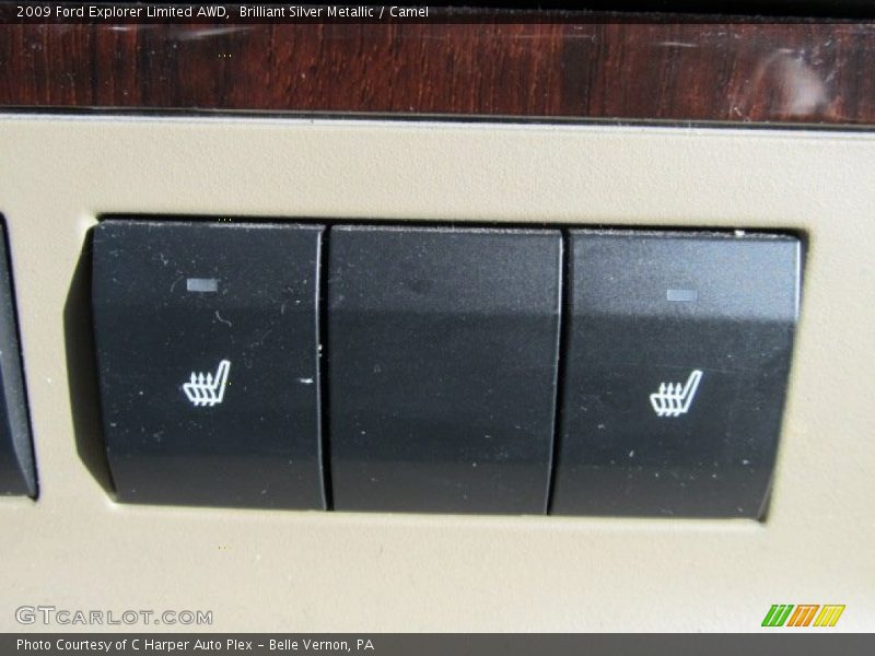 Brilliant Silver Metallic / Camel 2009 Ford Explorer Limited AWD