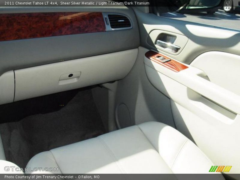 Sheer Silver Metallic / Light Titanium/Dark Titanium 2011 Chevrolet Tahoe LT 4x4