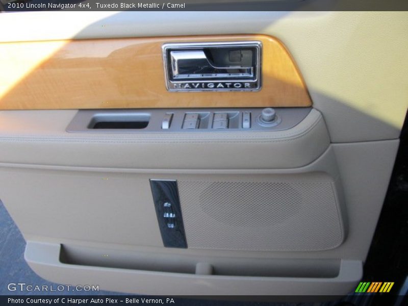 Tuxedo Black Metallic / Camel 2010 Lincoln Navigator 4x4