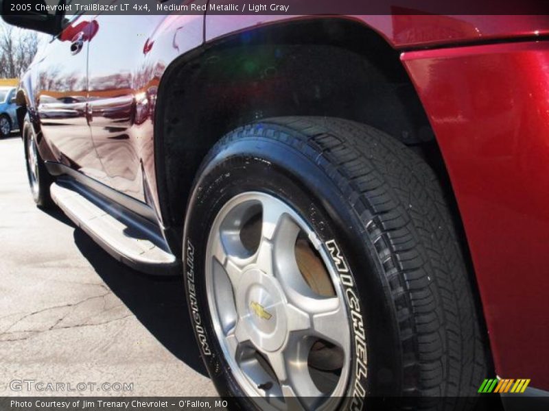 Medium Red Metallic / Light Gray 2005 Chevrolet TrailBlazer LT 4x4