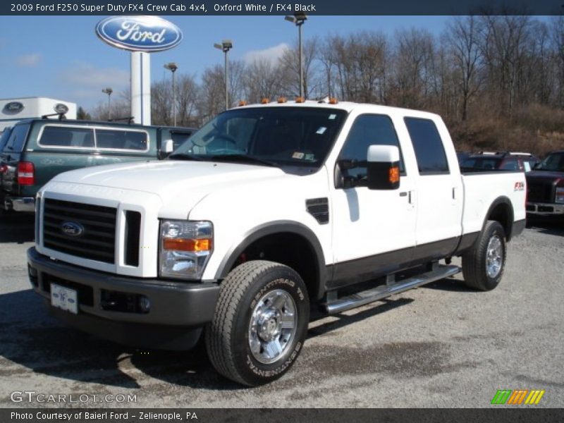 Oxford White / FX4 Black 2009 Ford F250 Super Duty FX4 Crew Cab 4x4