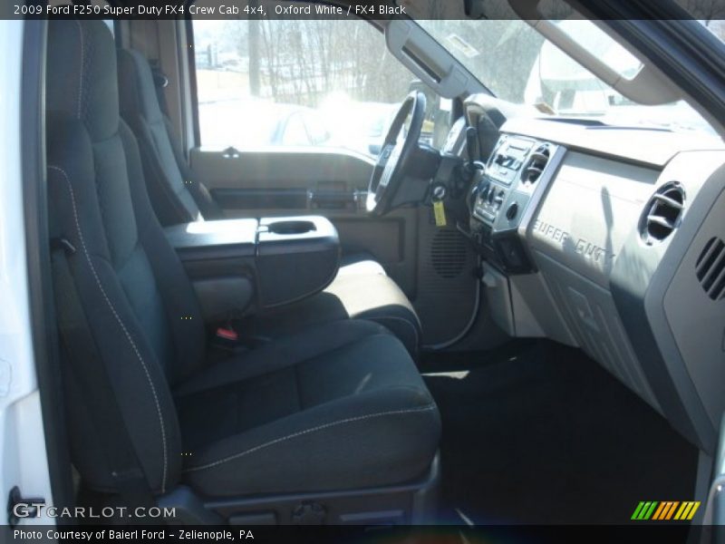 Oxford White / FX4 Black 2009 Ford F250 Super Duty FX4 Crew Cab 4x4
