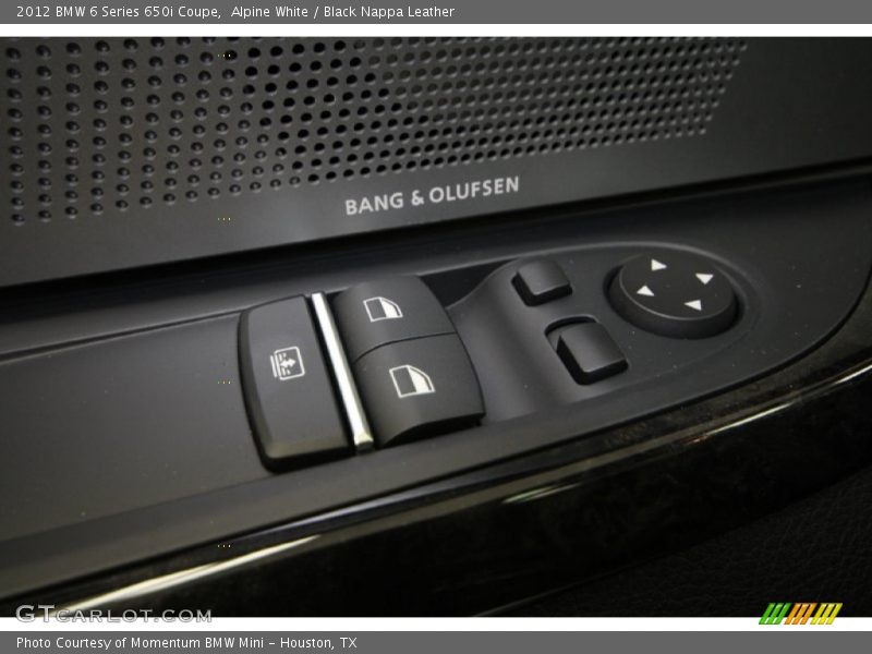 Controls of 2012 6 Series 650i Coupe