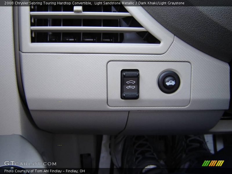 Light Sandstone Metallic / Dark Khaki/Light Graystone 2008 Chrysler Sebring Touring Hardtop Convertible