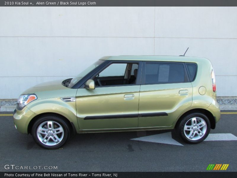  2010 Soul + Alien Green