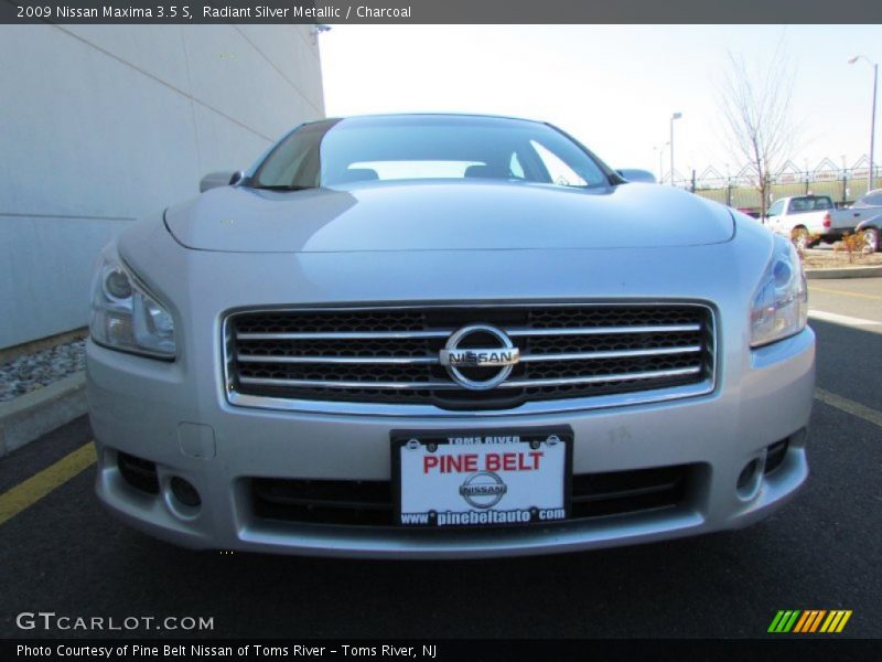Radiant Silver Metallic / Charcoal 2009 Nissan Maxima 3.5 S