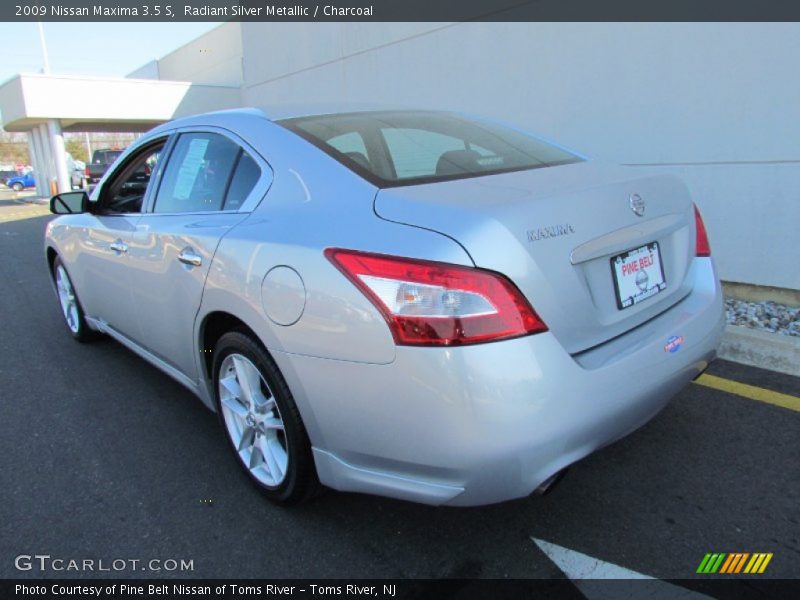 Radiant Silver Metallic / Charcoal 2009 Nissan Maxima 3.5 S