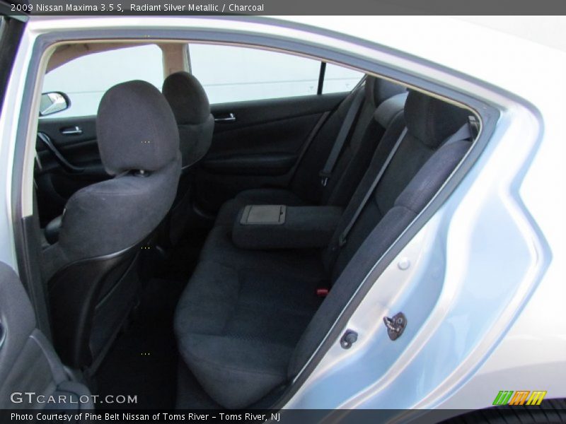 Radiant Silver Metallic / Charcoal 2009 Nissan Maxima 3.5 S