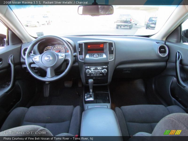 Radiant Silver Metallic / Charcoal 2009 Nissan Maxima 3.5 S