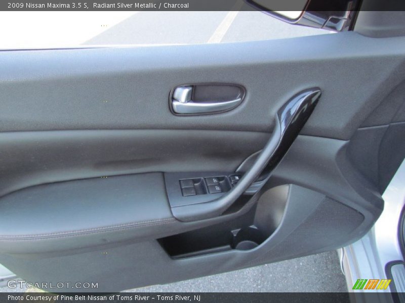 Radiant Silver Metallic / Charcoal 2009 Nissan Maxima 3.5 S