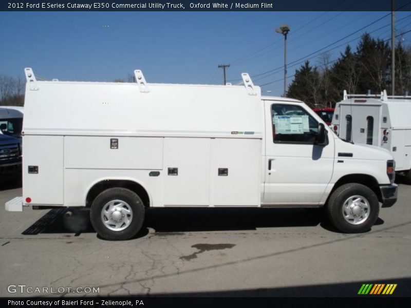  2012 E Series Cutaway E350 Commercial Utility Truck Oxford White