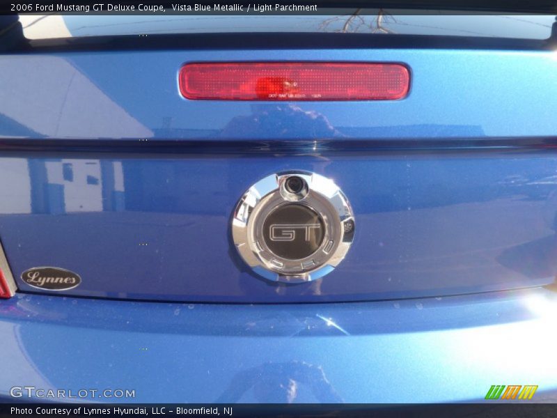 Vista Blue Metallic / Light Parchment 2006 Ford Mustang GT Deluxe Coupe