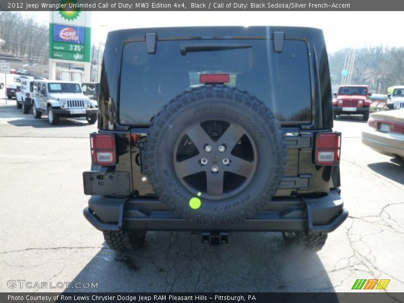 Black / Call of Duty: Black Sedosa/Silver French-Accent 2012 Jeep Wrangler Unlimited Call of Duty: MW3 Edition 4x4