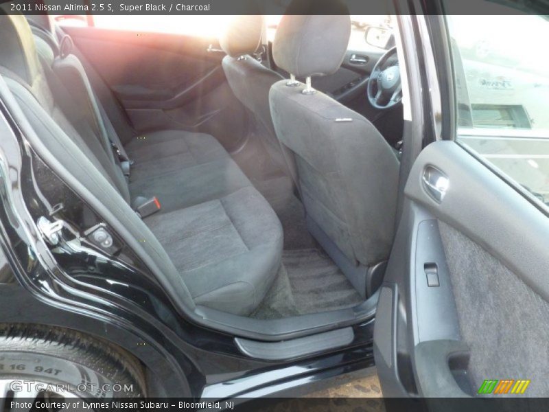 Super Black / Charcoal 2011 Nissan Altima 2.5 S