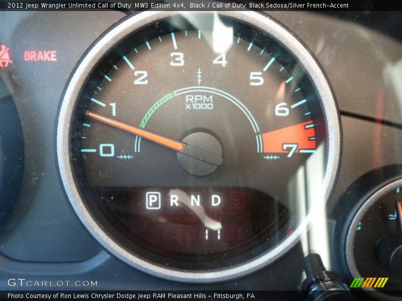 Black / Call of Duty: Black Sedosa/Silver French-Accent 2012 Jeep Wrangler Unlimited Call of Duty: MW3 Edition 4x4