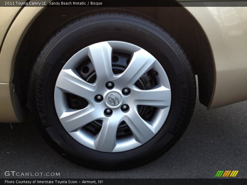 Sandy Beach Metallic / Bisque 2011 Toyota Camry LE