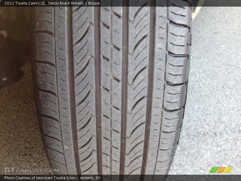 Sandy Beach Metallic / Bisque 2011 Toyota Camry LE
