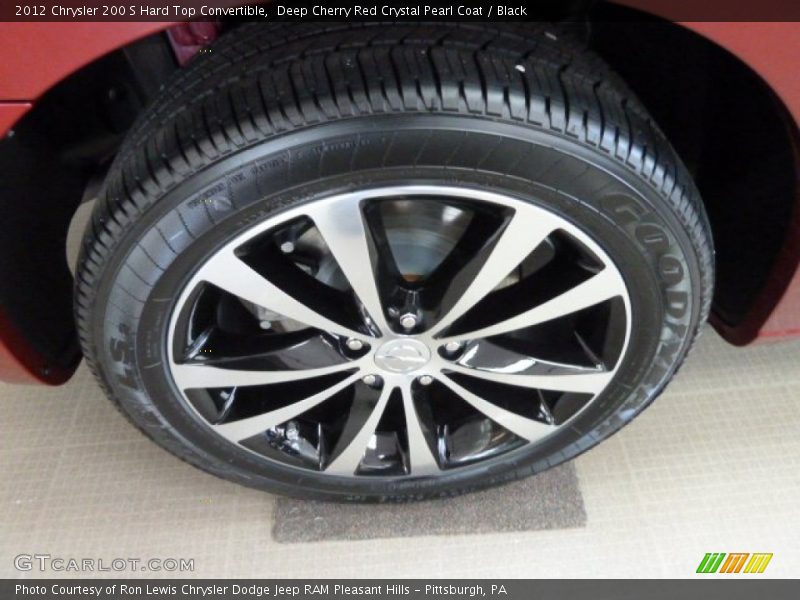 Deep Cherry Red Crystal Pearl Coat / Black 2012 Chrysler 200 S Hard Top Convertible