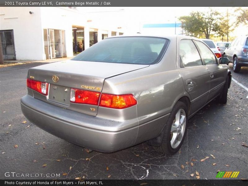 Cashmere Beige Metallic / Oak 2001 Toyota Camry LE V6