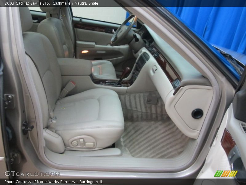 Cashmere / Neutral Shale 2003 Cadillac Seville STS