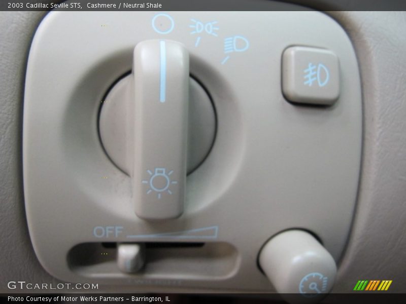 Cashmere / Neutral Shale 2003 Cadillac Seville STS