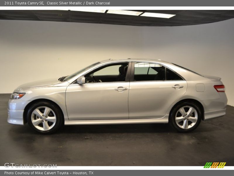 Classic Silver Metallic / Dark Charcoal 2011 Toyota Camry SE