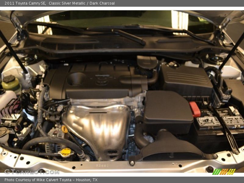 Classic Silver Metallic / Dark Charcoal 2011 Toyota Camry SE