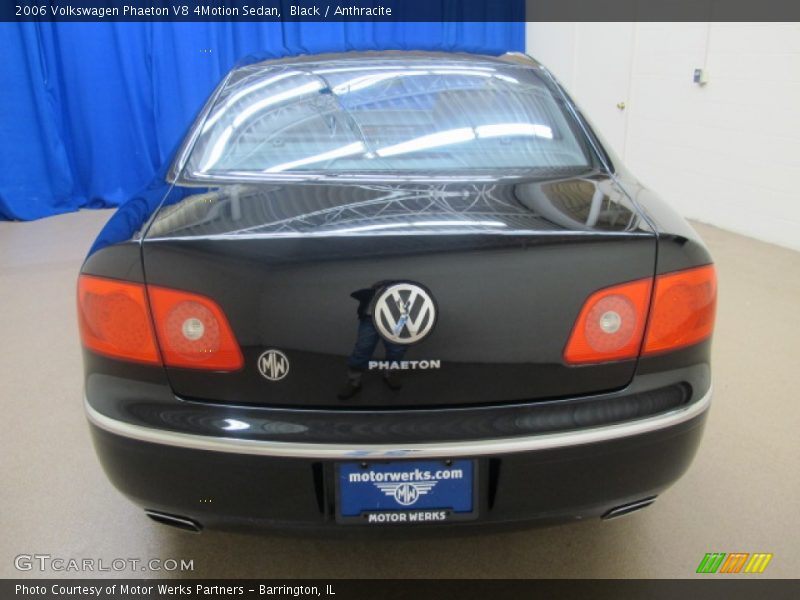 Black / Anthracite 2006 Volkswagen Phaeton V8 4Motion Sedan