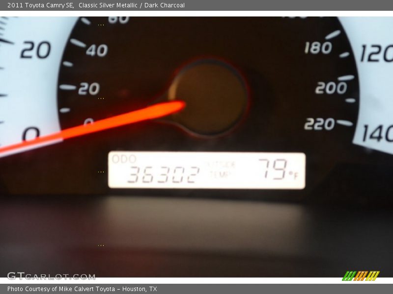 Classic Silver Metallic / Dark Charcoal 2011 Toyota Camry SE