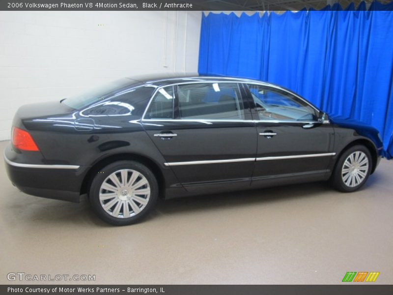 Black / Anthracite 2006 Volkswagen Phaeton V8 4Motion Sedan