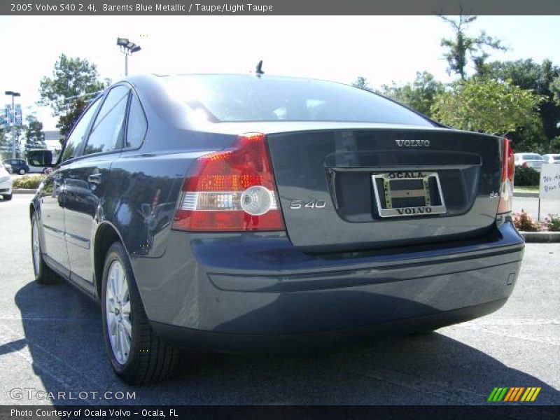 Barents Blue Metallic / Taupe/Light Taupe 2005 Volvo S40 2.4i