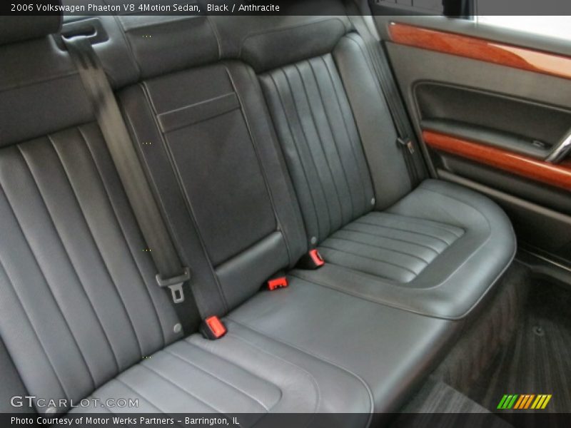 Black / Anthracite 2006 Volkswagen Phaeton V8 4Motion Sedan